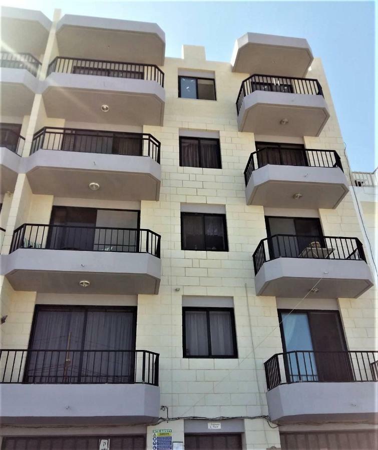 No8 @ Seabreeze Court Διαμέρισμα Mellieħa Εξωτερικό φωτογραφία